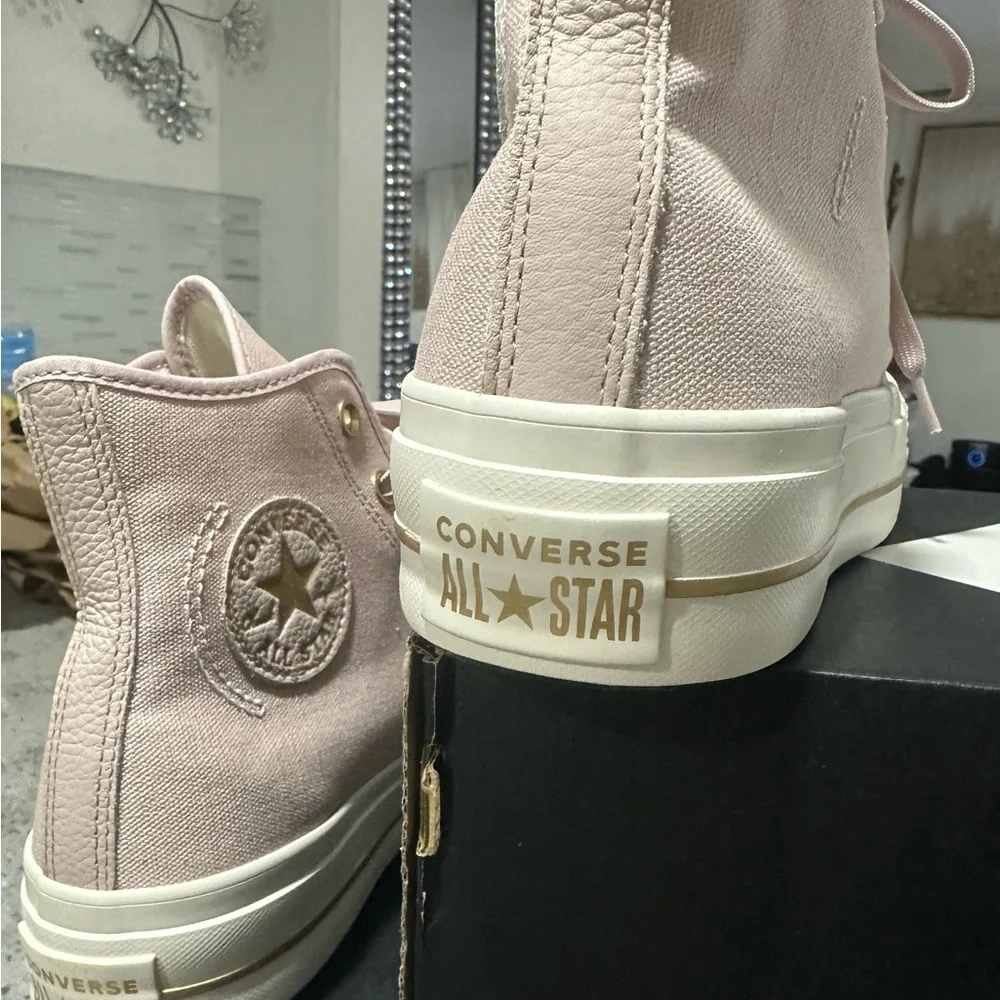 Converse Chuck Taylor All StarLift HighTop Platform Sneaker authentic/brand new - Picture 6 of 11